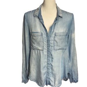 Bella Dahl Tencel Chambray Top Button Down Shirt Tail Hem Pre-Wash Blue